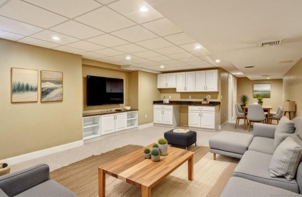 Dining room, Interior, Kitchen, Living room, Recessed Lighting