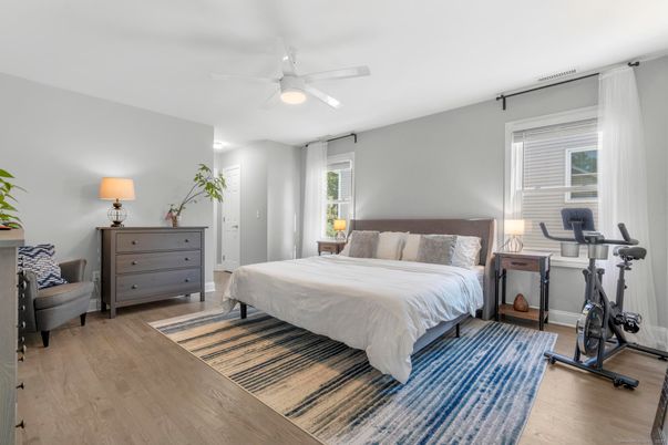 Bedroom, Fitness Equipment, Interior, Wood Texture Flooring