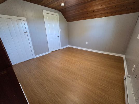 Empty room, Interior, Wooden Ceilings, Wood Texture Flooring