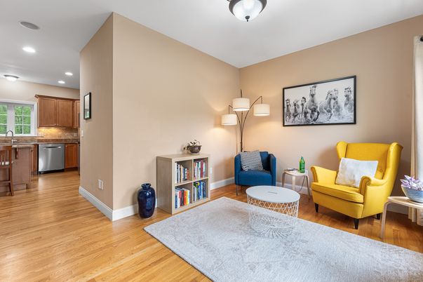 Interior, Living room, Recessed Lighting, Wood Texture Flooring
