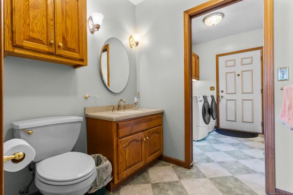 Bathroom, Interior, Tile Countertops, Washer