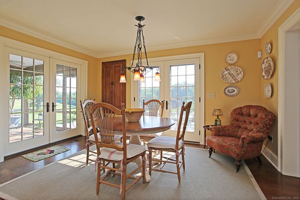Dining room, Interior, Pendant Lights, Water, Wood Texture Flooring