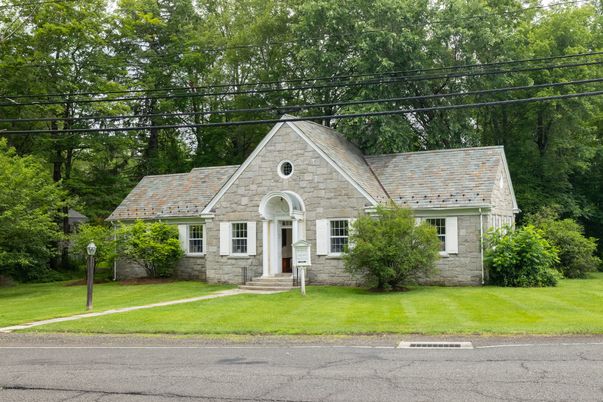 Exterior, Facade, Cape Cod