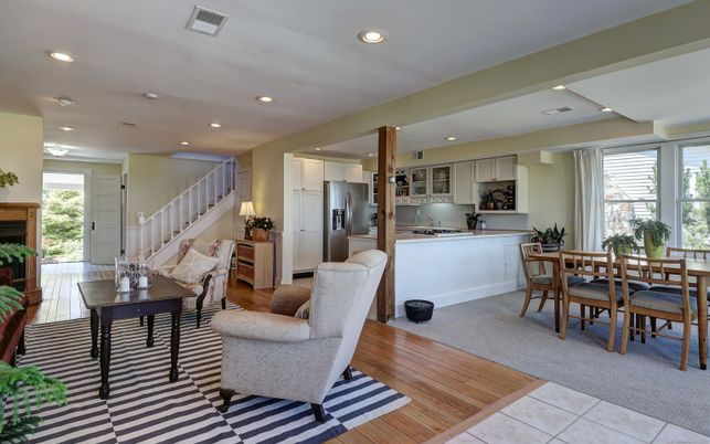 Dining room, Interior, Kitchen, Recessed Lighting, Stainless Steel Appliances