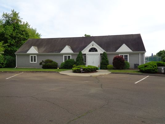 Exterior, Facade, Cape Cod