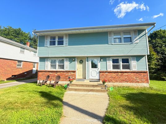 Exterior, Facade, Brick Facade, Raised Ranch