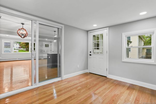 Chandelier, Empty room, Interior, Pendant Lights, Recessed Lighting, Wood Texture Flooring