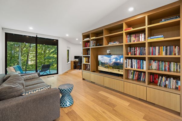 Interior, Living room, Recessed Lighting, Wood Texture Flooring
