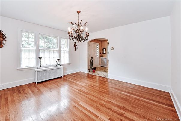 Chandelier, Empty room, Interior, Wood Texture Flooring
