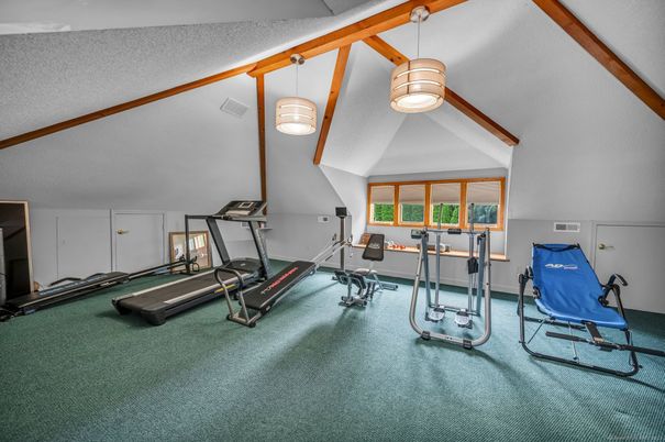 Fitness Equipment, Interior, Wooden Beams