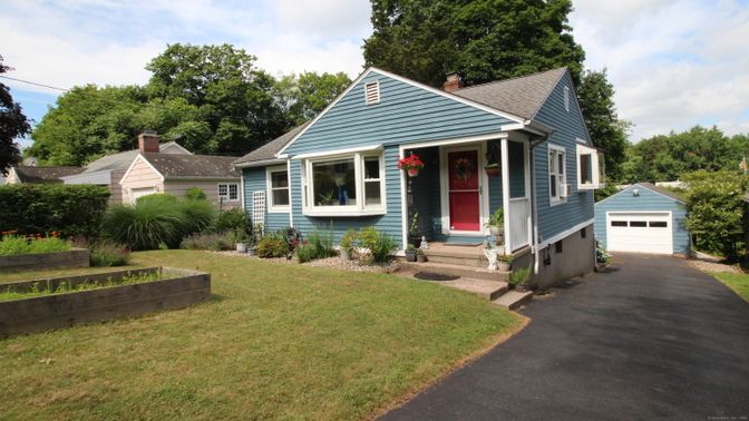 Backyard, Detached Garage, Exterior, Facade, Cape Cod