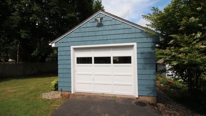 Detached Garage, Exterior