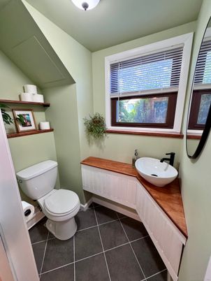 Bathroom, Interior