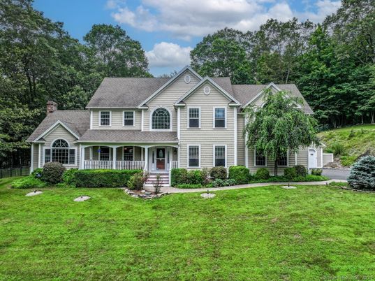 Backyard, Exterior, Facade, Farmhouse