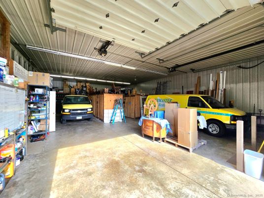 Garage, Interior