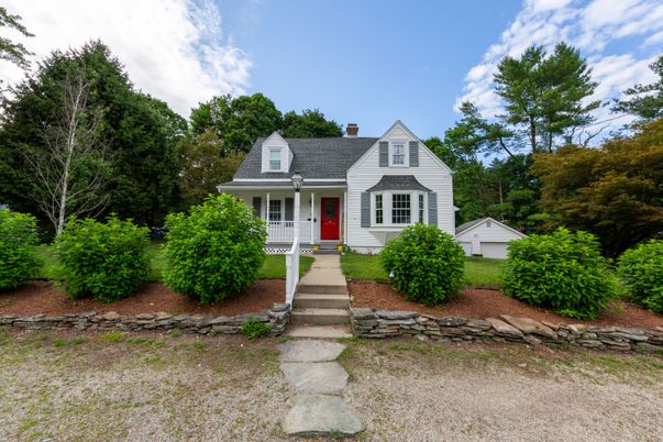 Exterior, Facade, Cape Cod