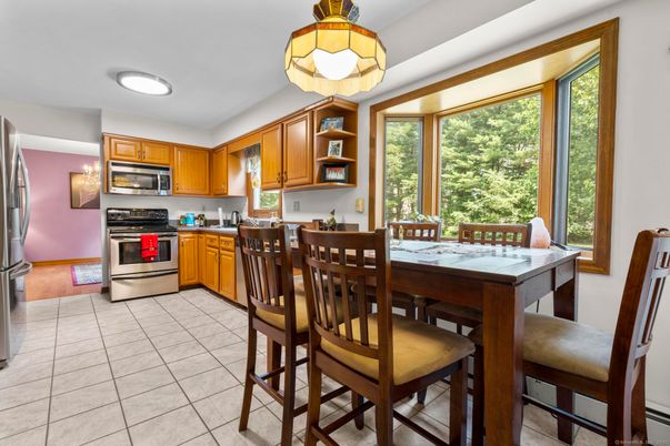 Dining room, Interior, Kitchen, Recessed Lighting, Stainless Steel Appliances