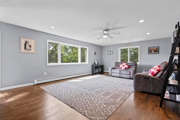 Interior, Recessed Lighting, Wood Texture Flooring