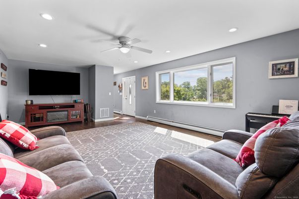 Interior, Living room, Recessed Lighting, Wood Texture Flooring