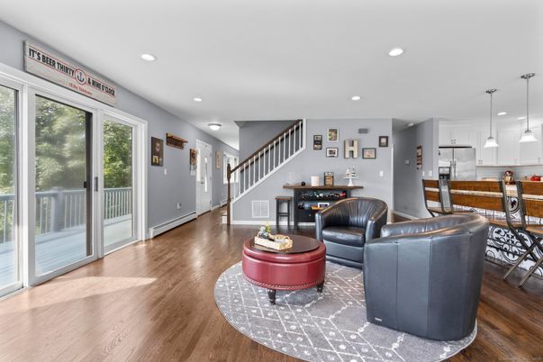 Dining room, Interior, Kitchen, Pendant Lights, Recessed Lighting, Wood Texture Flooring