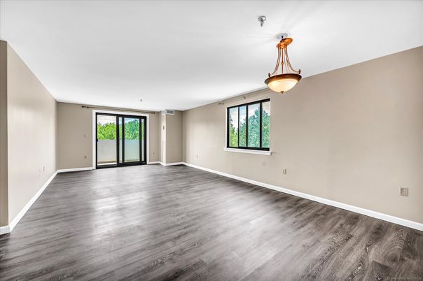 Empty room, Interior, Pendant Lights, Wood Texture Flooring