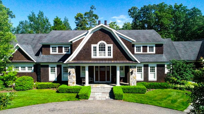 Exterior, Facade, Brick Traditional