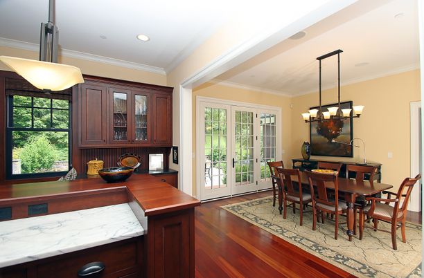 Chandelier, Dining room, Interior, Recessed Lighting, Wood Texture Flooring