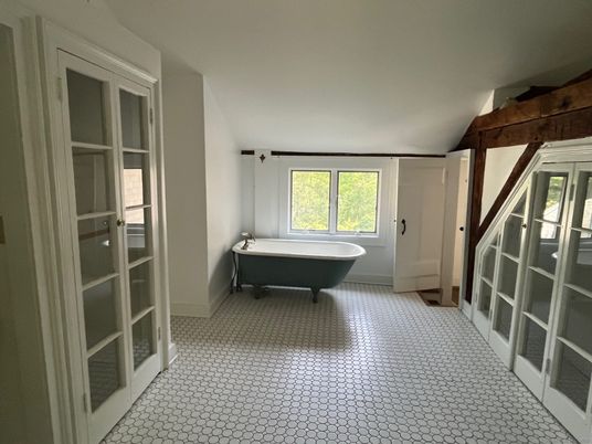 Bathroom, Free Standing Baths, Interior