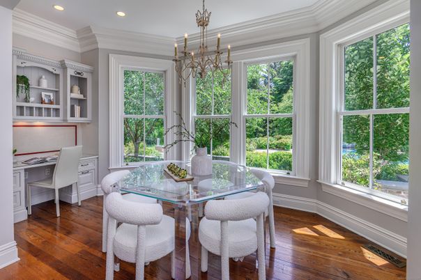 Chandelier, Dining room, Interior, Recessed Lighting, Wood Texture Flooring