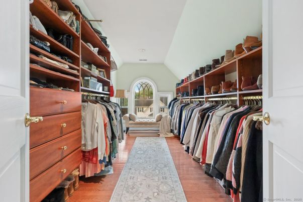 Interior, Walk-in Closets, Wood Texture Flooring