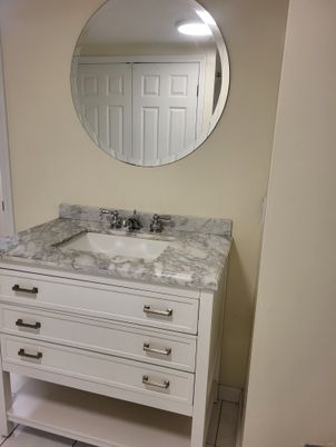 Bathroom, Interior, Recessed Lighting