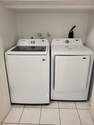 Interior, Washer