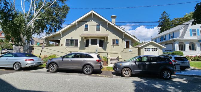 Exterior, Facade, Queen Anne Victorian