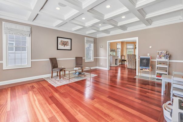 Interior, Recessed Lighting, Wood Texture Flooring