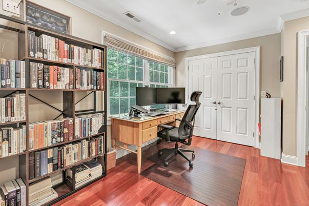 Home Office, Interior, Recessed Lighting, Wood Texture Flooring
