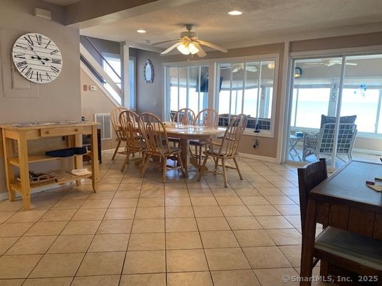 Dining room, Interior, Recessed Lighting