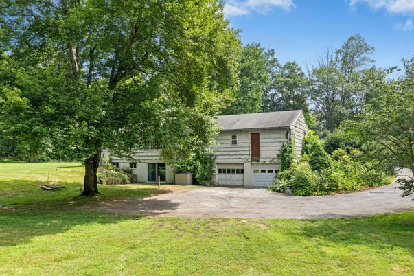 Backyard, Detached Garage, Exterior