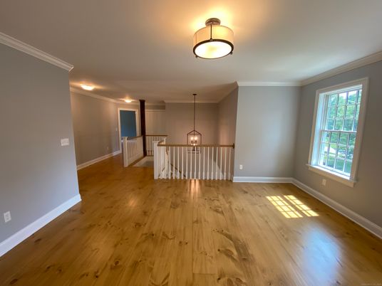 Interior, Pendant Lights, Wood Texture Flooring