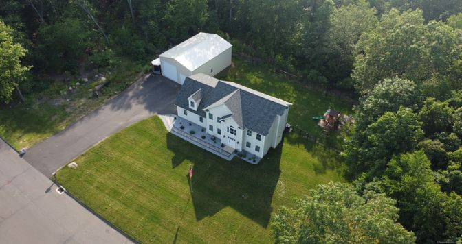 Exterior, Drone