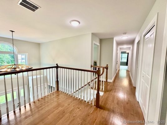 Interior, Pendant Lights, Wood Texture Flooring