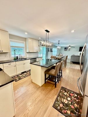Dining room, Interior, Kitchen, Pendant Lights, Recessed Lighting, Wood Texture Flooring
