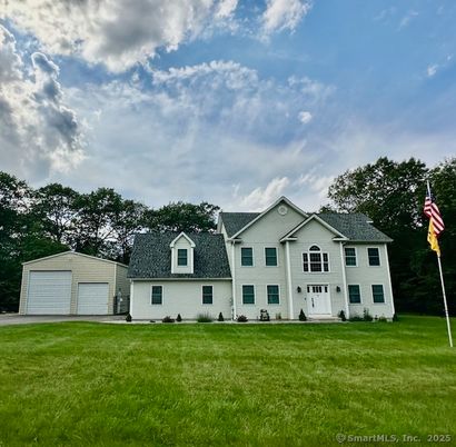 Backyard, Detached Garage, Exterior, Facade, Farmhouse