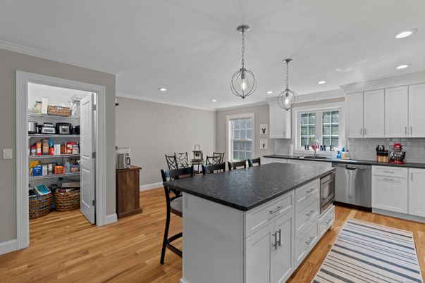 Dining room, Interior, Kitchen, Pendant Lights, Recessed Lighting, Wood Texture Flooring