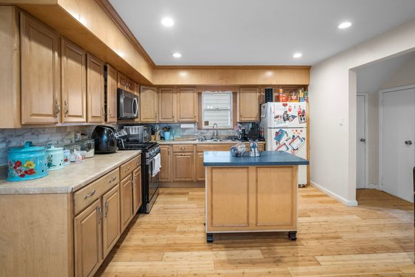 Interior, Kitchen, Recessed Lighting, Wood Texture Flooring