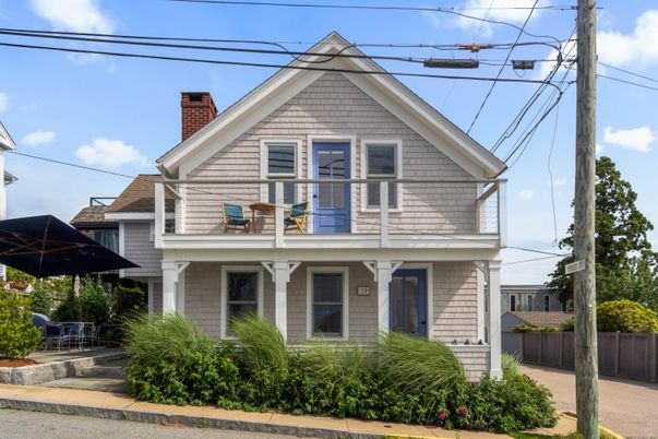 Exterior, Facade, Queen Anne Victorian