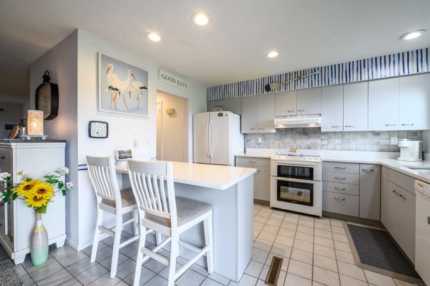 Interior, Kitchen, Recessed Lighting