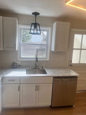 Interior, Kitchen, Pendant Lights, Wood Texture Flooring