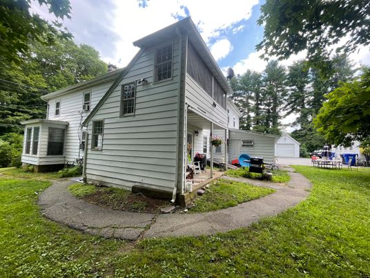Backyard, Detached Garage, Exterior