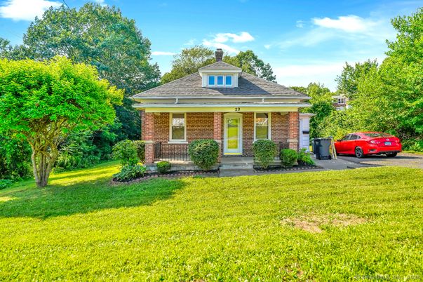 Exterior, Facade, Brick Facade, American Foursquare