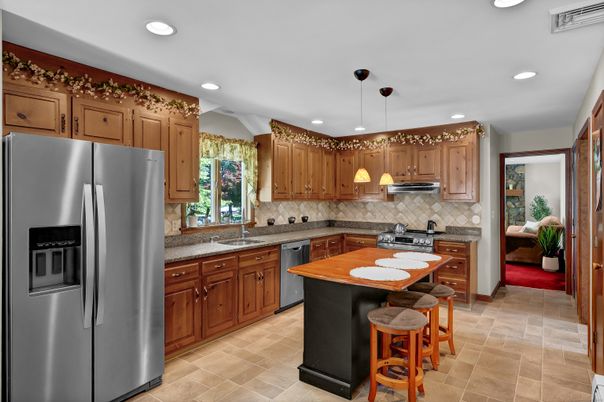 Interior, Kitchen, Pendant Lights, Recessed Lighting, Stainless Steel Appliances